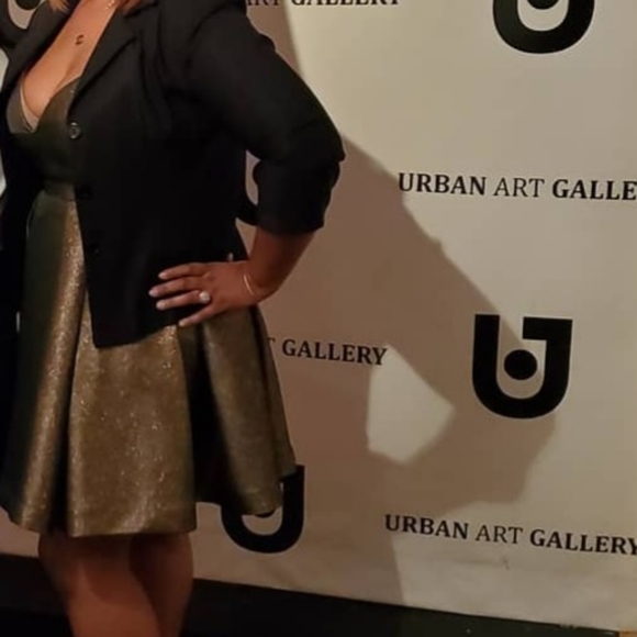 Dress - Picture 3 of 3